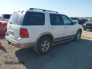 2002 Ford Explorer Eddie Bauer с VIN 1FMDU74W22ZC19114, выставлен на аукционе IAAI как лот 42605639 с пробегом 125 194 миль миль и . История ставок и продаж доступна на DreamBid. Изображение 4.