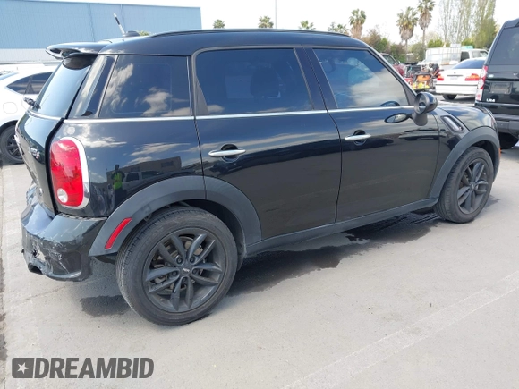 2016 MINI Countryman S with VIN WMWZC3C50GWT08510, listed as a IAAI auction lot 42046902 with 103,178 mi miles and . Bid and sale history available at DreamBid. Image 4.
