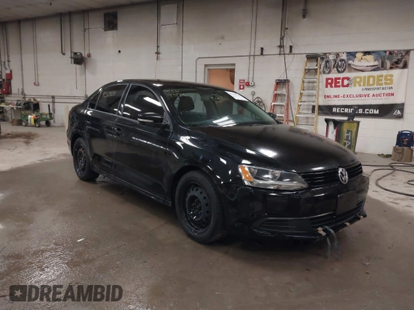 2012 Volkswagen Jetta SE with VIN 3VWDX7AJ5CM340420, listed as a IAAI auction lot 42269354 with 171,924 mi miles and . Bid and sale history available at DreamBid. Image 1.