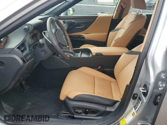 2024 Lexus ES 300h Luxury с VIN 58AEA1C16RU052269, выставлен на аукционе Copart как лот 54237455 с пробегом 6 105 миль миль и Списание • Salvage title. История ставок и продаж доступна на DreamBid. Изображение 7.