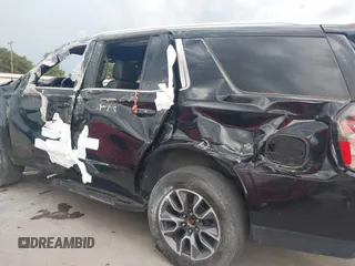 2021 Chevrolet Tahoe LT z VIN 1GNSCNKD5MR282271, wystawiony jako IAAI lot #42705493 z przebiegiem 68 280 mil mil oraz . Historia ofert i sprzedaży dostępna na DreamBid. Obrazek 6.