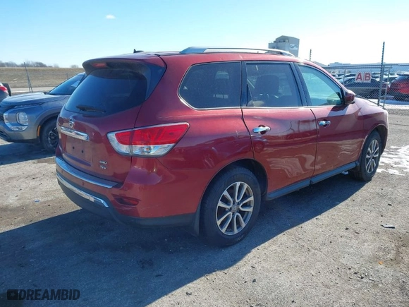 2014 Nissan Pathfinder Platinum with VIN 5N1AR2MM3EC692467, listed as a IAAI auction lot 41343012 with 138,979 mi miles. Bid and sale history available at carsss.com. Image 4.