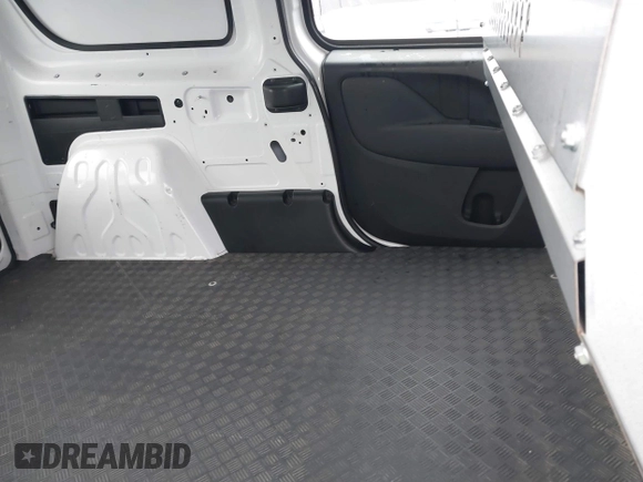 2015 Ram ProMaster City Cargo Tradesman with VIN ZFBERFAT8F6A72602, listed as a IAAI auction lot 41709295 with 133,802 mi miles. Bid and sale history available at carsss.com. Image 8.