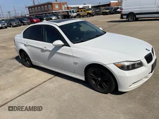 2008 BMW 3 Series 328xi with VIN WBAVC93598K042706, listed as a IAAI auction lot 41814766 with 150,797 mi miles. Bid and sale history available at carsss.com. Image 1.