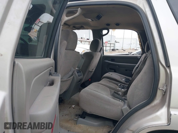 2005 Chevrolet Tahoe Z71 z VIN 1GNEC13T65R217426, wystawiony jako IAAI lot #42259153 z przebiegiem 257 179 mil mil oraz . Historia ofert i sprzedaży dostępna na DreamBid. Obrazek 8.