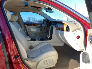 2004 Jaguar XJ VDP with VIN SAJWA74C94SG21255, listed as a IAAI auction lot 41224294 with 141,978 mi miles. Bid and sale history available at carsss.com. Image 5.