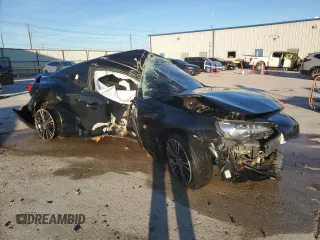 2017 Toyota 86 with VIN JF1ZNAA15H8705384, listed as a Copart auction lot 86851324 with 0 mi miles and Non Repairable. Bid and sale history available at carsss.com. Image 4.