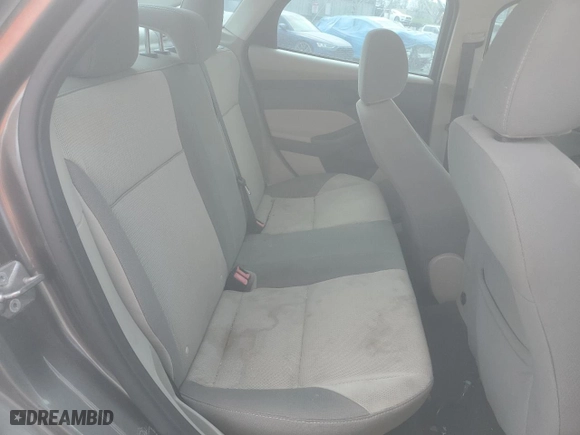 2014 Ford Focus SE with VIN 1FADP3F25EL183334, listed as a Copart auction lot 49109735 with 121,000 mi miles and Clean Title. Bid and sale history available at carsss.com. Image 10.