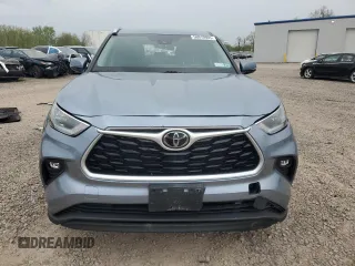 2021 Toyota Highlander L z VIN 5TDBZRBH0MS138565, wystawiony jako Copart lot #56910965 z przebiegiem 48 074 mil mil oraz Szkoda całkowita • Salvage title. Historia ofert i sprzedaży dostępna na DreamBid. Obrazek 5.