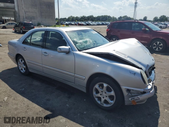 2002 Mercedes-Benz E-Class with VIN WDBJF65J12B393729, listed as a Copart auction lot 59722643 with 289,974 mi miles and Salvage Title. Bid and sale history available at carsss.com. Image 4.