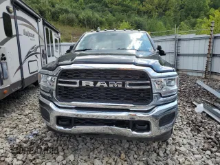 2021 Ram 3500 Tradesman with VIN 3C63RRGJXMG622443, listed as a Copart auction lot 63240644 with 242,625 mi miles and Clean Title. Bid and sale history available at carsss.com. Image 5.