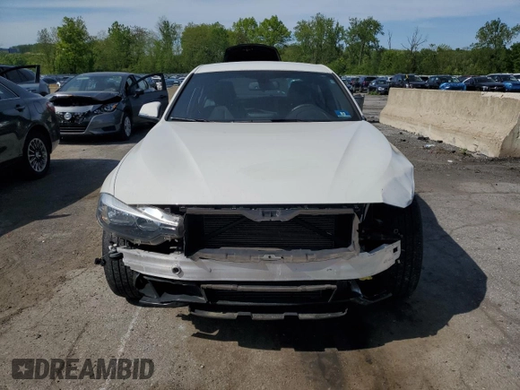 2016 BMW 3 Series 328i xDrive z VIN WBA8E3C53GK502624, wystawiony jako Copart lot #56710535 z przebiegiem 91 023 mil mil oraz Szkoda całkowita • Salvage title. Historia ofert i sprzedaży dostępna na DreamBid. Obrazek 5.