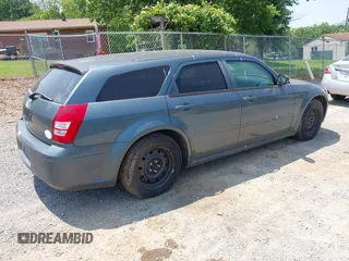 2005 Dodge Magnum z VIN 2D4FV48T35H624544, wystawiony jako IAAI lot #42405272 z przebiegiem 245 529 mil mil oraz . Historia ofert i sprzedaży dostępna na DreamBid. Obrazek 4.