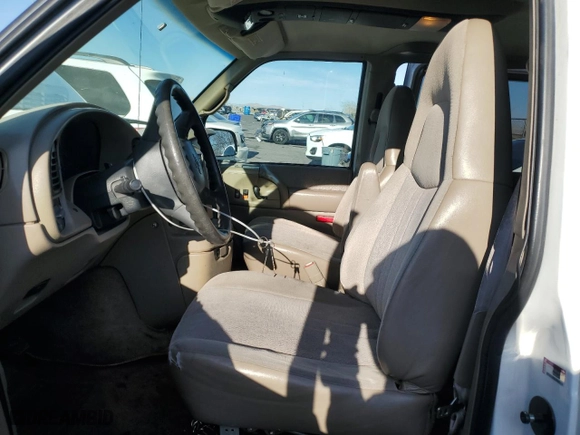 2001 Chevrolet Astro Passenger with VIN 1GNDM19W91B110688, listed as a Copart auction lot 50839065 with 159,597 mi miles and Salvage Title. Bid and sale history available at carsss.com. Image 7.