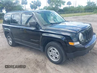 2017 Jeep Patriot Sport z VIN 1C4NJPBB4HD157965, wystawiony jako IAAI lot #41955171 z przebiegiem 66 448 mil mil oraz . Historia ofert i sprzedaży dostępna na DreamBid. Obrazek 1.