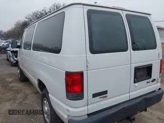 2014 Ford Econoline Cargo Commercial z VIN 1FTNE2EW9EDA50895, wystawiony jako IAAI lot #41498409 z przebiegiem 825 256 mil mil oraz . Historia ofert i sprzedaży dostępna na DreamBid. Obrazek 3.