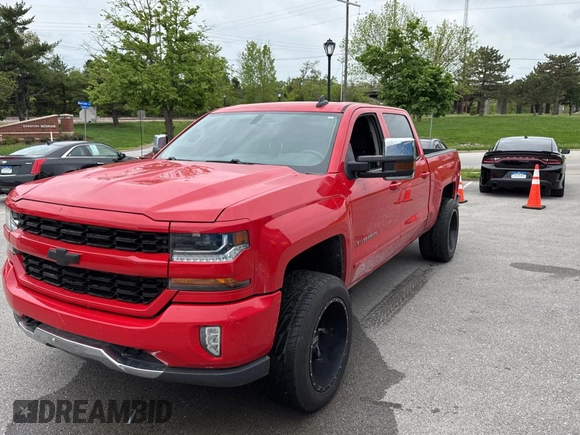 2018 Chevrolet Silverado 1500 LT with VIN 3GCUKREC1JG126285, listed as a Copart auction lot 55239905 with 146,091 mi miles and Clean Title. Bid and sale history available at carsss.com. Image 2.