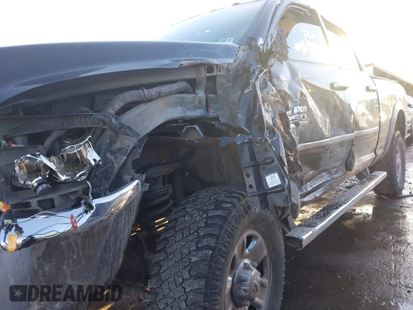 2015 Ram 2500 Tradesman with VIN 3C6UR5CJ4FG537376, listed as a IAAI auction lot 41451701 with 92,189 mi miles and . Bid and sale history available at DreamBid. Image 6.
