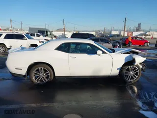 2019 Dodge Challenger SXT with VIN 2C3CDZGG3KH676194, listed as a IAAI auction lot 41324134 with 63,896 mi miles. Bid and sale history available at carsss.com. Image 14.