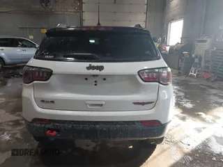 2022 Jeep Compass Trailhawk with VIN 3C4NJDDB8NT199704, listed as a IAAI auction lot 41611028 with 27,247 mi miles and . Bid and sale history available at DreamBid. Image 16.