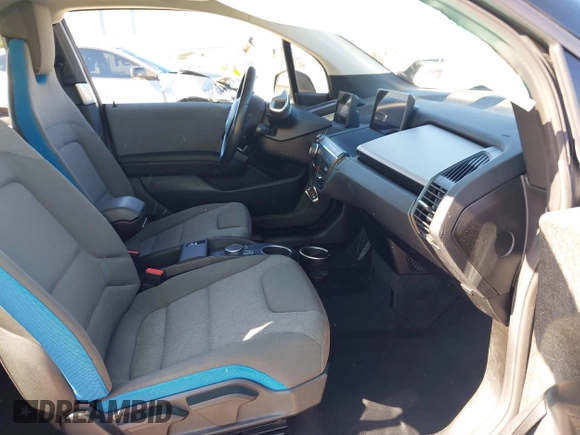 2017 BMW i3 z VIN WBY1Z8C54HV889592, wystawiony jako IAAI lot #41820029 z przebiegiem 50 530 mil mil oraz . Historia ofert i sprzedaży dostępna na DreamBid. Obrazek 5.