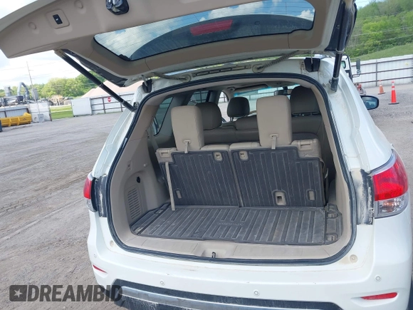 2015 Nissan Pathfinder SL with VIN 5N1AR2MM0FC707380, listed as a IAAI auction lot 42267523 with 186,383 mi miles and . Bid and sale history available at DreamBid. Image 18.