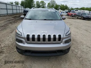 2016 Jeep Cherokee Latitude z VIN 1C4PJMCS1GW345884, wystawiony jako Copart lot #58231145 z przebiegiem 167 830 mil mil oraz Czysty tytuł • Clean title. Historia ofert i sprzedaży dostępna na DreamBid. Obrazek 5.