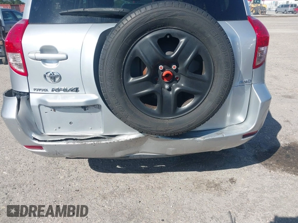 2007 Toyota RAV4 with VIN JTMBK33V476016205, listed as a IAAI auction lot 41685885 with 224,811 mi miles. Bid and sale history available at carsss.com. Image 6.