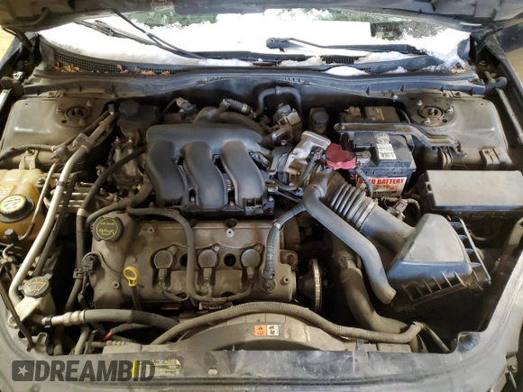 2008 Mercury Milan Premier with VIN 3MEHM08188R662665, listed as a Copart auction lot 45343885 with 248,477 mi miles and Salvage title. Bid and sale history available at DreamBid. Image 11.