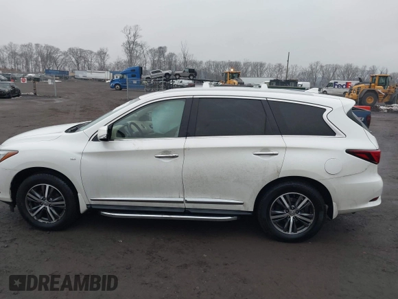 2018 Infiniti QX60 with VIN 5N1DL0MM8JC504233, listed as a IAAI auction lot 41474743 with 111,555 mi miles. Bid and sale history available at carsss.com. Image 14.
