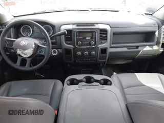 2018 Ram 2500 Tradesman с VIN 3C6UR5CL5JG396845, выставлен на аукционе IAAI как лот 41879647 с пробегом 19 108 миль миль и . История ставок и продаж доступна на DreamBid. Изображение 5.
