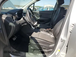 2020 Chevrolet Trax LT with VIN KL7CJLSB1LB009094, listed as a Copart auction lot 48667935 with 62,215 mi miles and Salvage Title. Bid and sale history available at DreamBid. Image 7.
