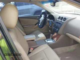 2008 Nissan Altima 3.5 SE with VIN 1N4BL21E98N404036, listed as a IAAI auction lot 41703232 with 284,553 mi miles. Bid and sale history available at carsss.com. Image 5.