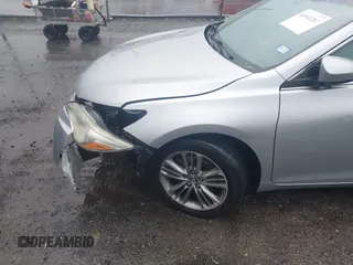 2015 Toyota Camry XLE with VIN 4T1BF1FK0FU110663, listed as a IAAI auction lot 41931382 with 187,648 mi miles. Bid and sale history available at carsss.com. Image 16.