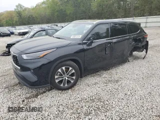 2022 Toyota Highlander XLE z VIN 5TDHZRAH5NS555449, wystawiony jako Copart lot #50881515 z przebiegiem 58 424 mil mil oraz Szkoda całkowita • Salvage title. Historia ofert i sprzedaży dostępna na DreamBid. Obrazek 1.