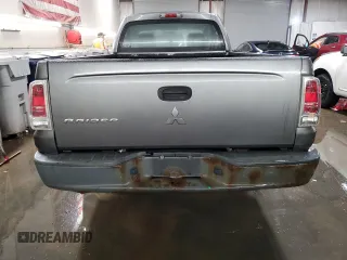 2008 Mitsubishi Raider LS with VIN 1Z7HC22K28S609793, listed as a Copart auction lot 86798844 with 122,216 mi miles and Salvage Title. Bid and sale history available at carsss.com. Image 6.