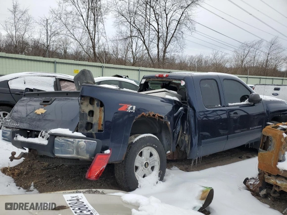 2012 Chevrolet Silverado 1500 LT with VIN 1GCRKSE78CZ111611, listed as a Copart auction lot 43929075 with 149,223 mi miles and Salvage Title. Bid and sale history available at carsss.com. Image 3.