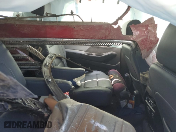 2020 Chevrolet Traverse LT z VIN 1GNERHKW3LJ244596, wystawiony jako Copart lot #58230105 z przebiegiem Nie podano mil oraz Szkoda całkowita • Salvage title. Historia ofert i sprzedaży dostępna na DreamBid. Obrazek 11.