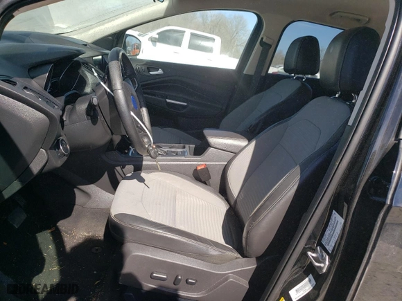 2017 Ford Escape SE with VIN 1FMCU0GDXHUA09945, listed as a Copart auction lot 51605805 with 43,194 mi miles and Salvage Title. Bid and sale history available at carsss.com. Image 7.