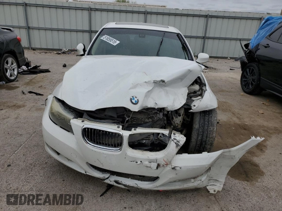 2011 BMW 3 Series 335d z VIN WBAPN7C58BA950567, wystawiony jako Copart lot #51859515 z przebiegiem Nie podano mil oraz Szkoda całkowita • Salvage title. Historia ofert i sprzedaży dostępna na DreamBid. Obrazek 5.