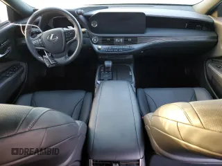 2021 Lexus LS with VIN JTHD51FFXM5013334, listed as a Copart auction lot 76165484 with 0 mi miles and Non Repairable. Bid and sale history available at carsss.com. Image 8.