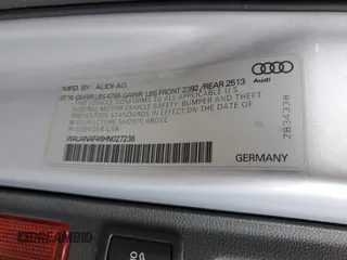 2017 Audi A4 Premium z VIN WAUANAF46HN027236, wystawiony jako Copart lot #60141515 z przebiegiem 103 700 mil mil oraz Szkoda całkowita • Salvage title. Historia ofert i sprzedaży dostępna na DreamBid. Obrazek 12.