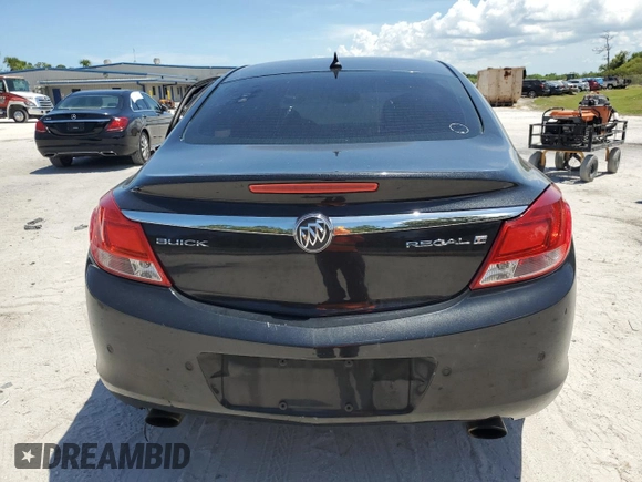 2013 Buick Regal Turbo Premium 1 z VIN 2G4GS5EV3D9221173, wystawiony jako Copart lot #61904305 z przebiegiem 144 600 mil mil oraz Szkoda całkowita • Salvage title. Historia ofert i sprzedaży dostępna na DreamBid. Obrazek 6.