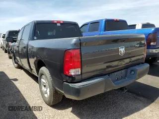 2019 Ram 1500 Tradesman z VIN 1C6RR6ST2KS561435, wystawiony jako Copart lot #52531045 z przebiegiem 122 220 mil mil oraz Czysty tytuł • Clean title. Historia ofert i sprzedaży dostępna na DreamBid. Obrazek 2.