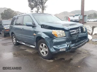 2006 Honda Pilot EX-L with VIN 2HKYF18506H503658, listed as a IAAI auction lot 41744963 with 215,575 mi miles. Bid and sale history available at carsss.com. Image 1.