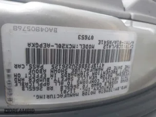 2002 Toyota Avalon XL with VIN 4T1BF28B82U226125, listed as a IAAI auction lot 42051595 with 262,785 mi miles. Bid and sale history available at carsss.com. Image 9.