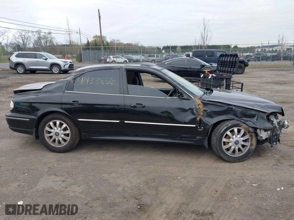 2004 Hyundai Sonata GLS with VIN KMHWF35HX4A068682, listed as a IAAI auction lot 41933856 with 127,508 mi miles. Bid and sale history available at carsss.com. Image 14.