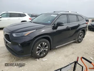 2022 Toyota Highlander XLE z VIN 5TDGZRAH7NS126955, wystawiony jako Copart lot #50587925 z przebiegiem 75 125 mil mil oraz Czysty tytuł • Clean title. Historia ofert i sprzedaży dostępna na DreamBid. Obrazek 1.