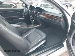 2011 BMW 3 Series 328i xDrive with VIN WBAKF5C54BE655860, listed as a IAAI auction lot 41601663 with 191,244 mi miles. Bid and sale history available at carsss.com. Image 5.