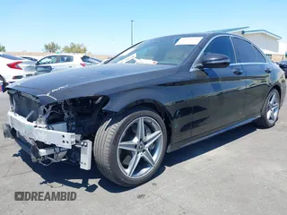 2018 Mercedes-Benz C 300 z VIN WDDWF4JB2JR417509, wystawiony jako IAAI lot #42291433 z przebiegiem 66 837 mil mil oraz . Historia ofert i sprzedaży dostępna na DreamBid. Obrazek 19.